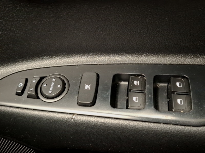 Used Kia Stonic 2019 for sale - 77251814: Photo 18