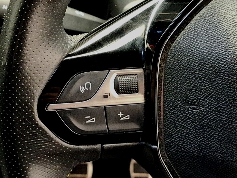 Used Peugeot 2008 2022 for sale - 78040873: Photo 18