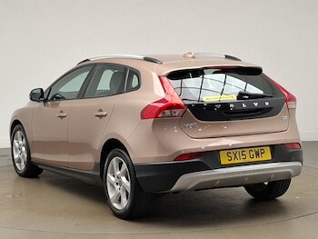 Used Volvo V40 2015 for sale - 77760946: Photo