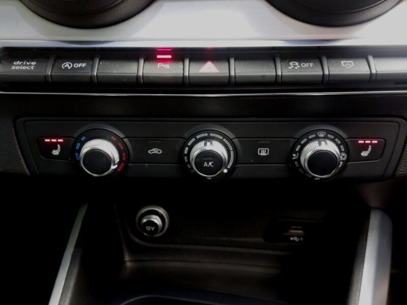 Used Audi Q2 2017 for sale - 77652330: Photo 17