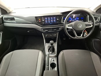 Used Volkswagen Polo 2024 for sale - 79561452: Photo