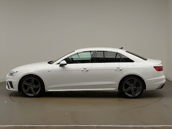 Used Audi A4 2022 for sale - 77278199: Photo