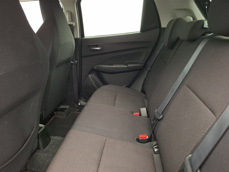 Used Suzuki Swift 2020 for sale - 76708063: Photo 6