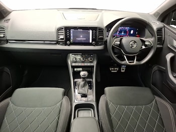 Used Skoda Karoq 2024 for sale - 76066518: Photo 2