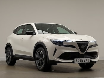 Used Alfa Romeo Junior 2025 for sale - 76815773: Photo