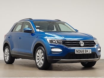 Used Volkswagen T-Roc 2018 for sale - 77352267: Photo