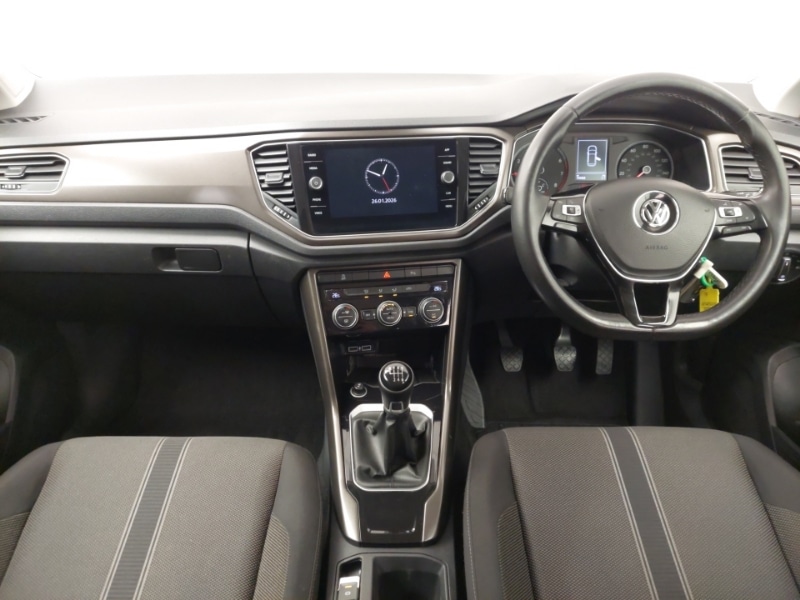 Used Volkswagen T-Roc 2018 for sale - 77352267: Photo 2