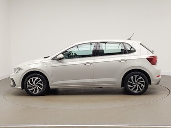 Used Volkswagen Polo 2023 for sale - 77987675: Photo