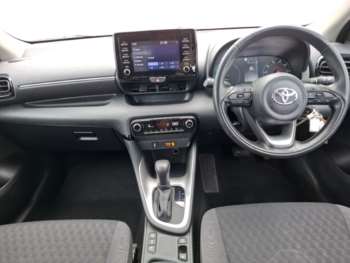 Used Toyota Yaris 2022 for sale - 75097125: Photo
