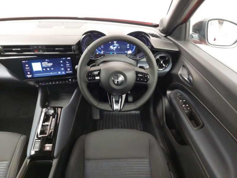 Used Alfa Romeo Junior 2025 for sale - 76763581: Photo 7