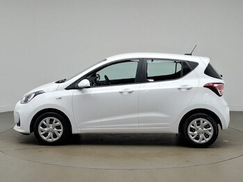 Used Hyundai i10 2018 for sale - 77750691: Photo