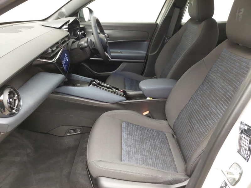 Used Alfa Romeo Junior 2025 for sale - 76537035: Photo 5