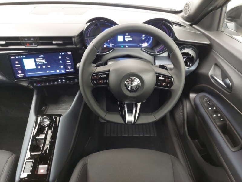 Used Alfa Romeo Junior 2025 for sale - 76537035: Photo 7