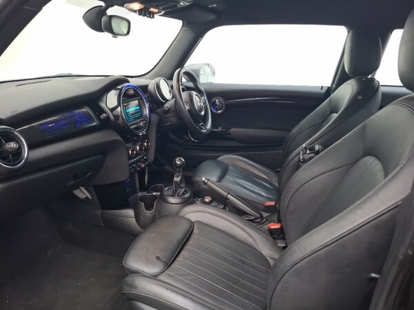 Used MINI Hatch 2020 for sale - 76321232: Photo 5