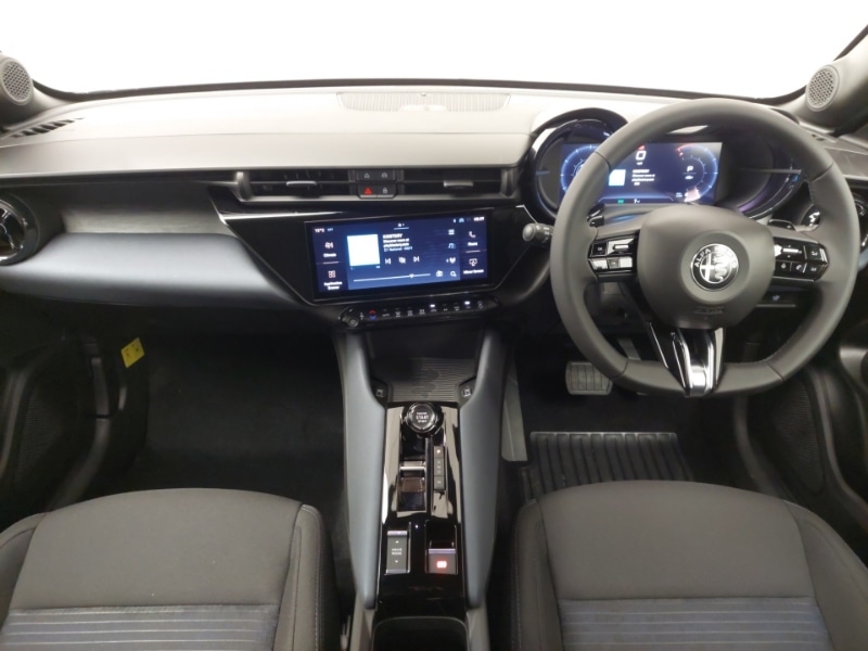 Used Alfa Romeo Junior 2025 for sale - 76543185: Photo 2