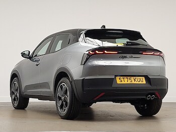 Used Alfa Romeo Junior 2025 for sale - 76543185: Photo