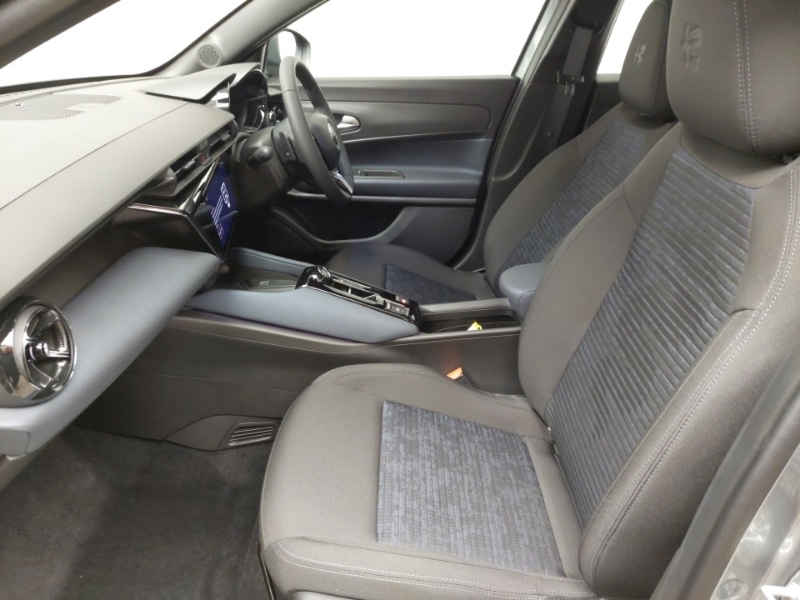 Used Alfa Romeo Junior 2025 for sale - 76543185: Photo 5