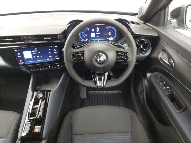 Used Alfa Romeo Junior 2025 for sale - 76543185: Photo 7