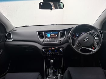 Used Hyundai TUCSON 2017 for sale - 76213556: Photo 2