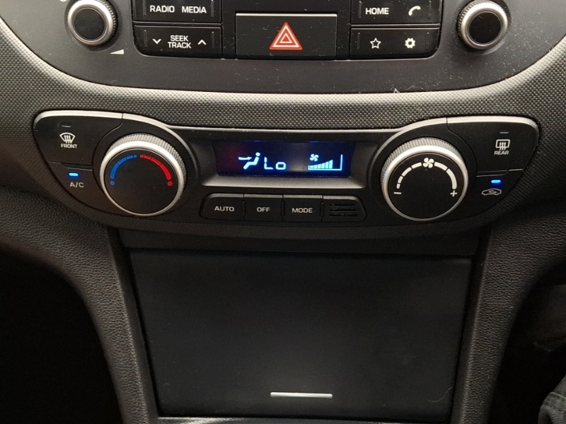 Used Hyundai i10 2019 for sale - 78032644: Photo 16