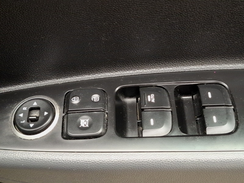 Used Hyundai i10 2019 for sale - 78032644: Photo 19