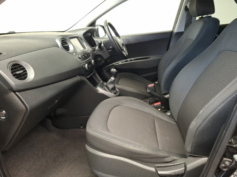 Used Hyundai i10 2019 for sale - 78032644: Photo 5