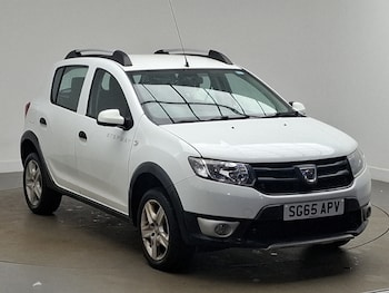 Used Dacia Sandero Stepway 2015 for sale - 79207703: Photo