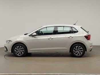 Used Volkswagen Polo 2024 for sale - 77573355: Photo