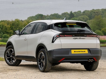 Used Alfa Romeo Junior 2025 for sale - 76583618: Photo