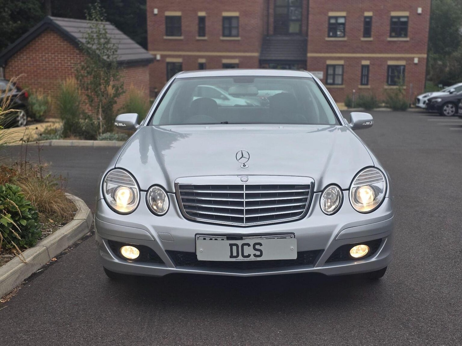 Used Mercedes-Benz E Class 2009 for sale - 76660046: Photo 2