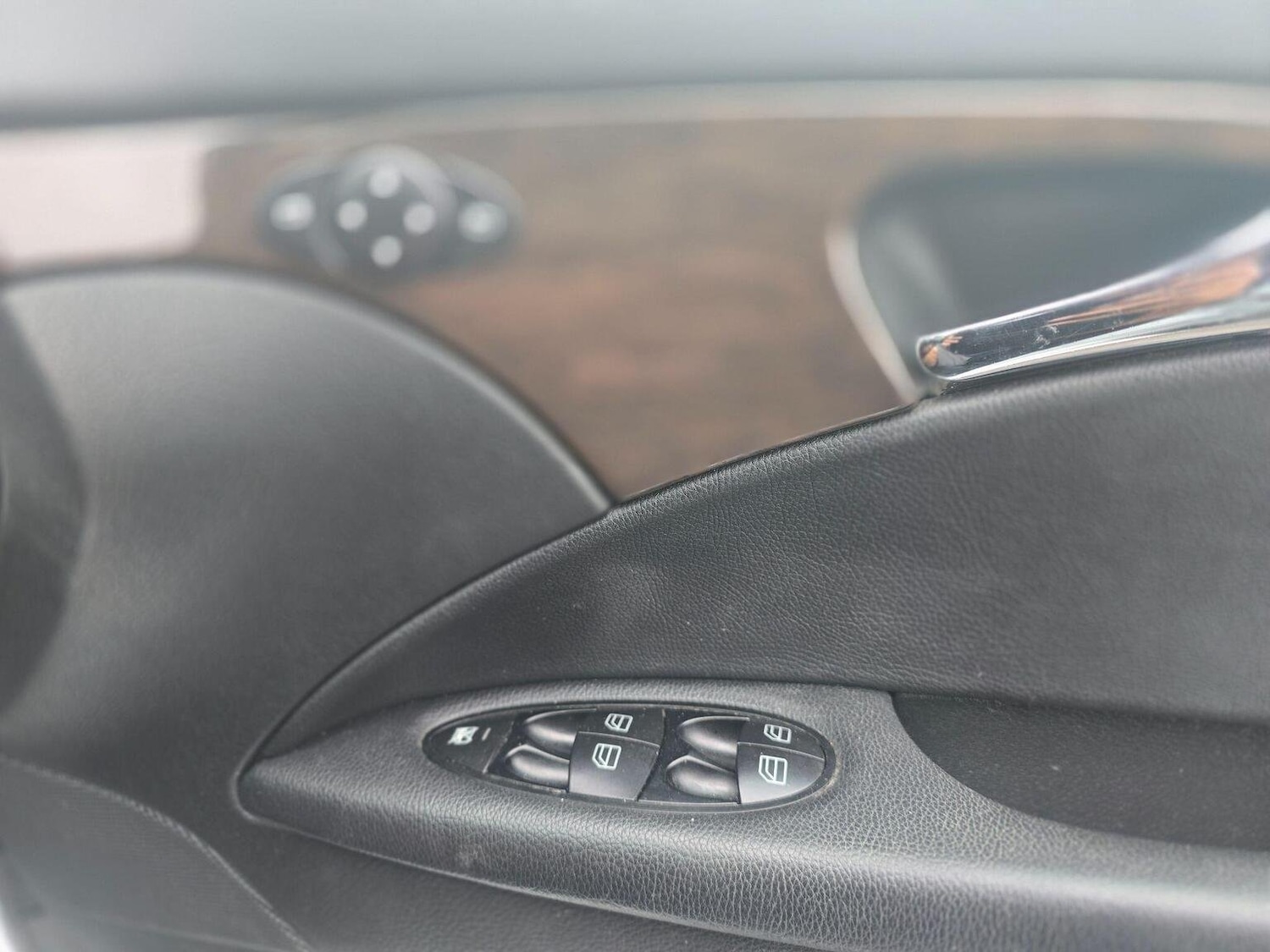 Used Mercedes-Benz E Class 2009 for sale - 76660046: Photo 31