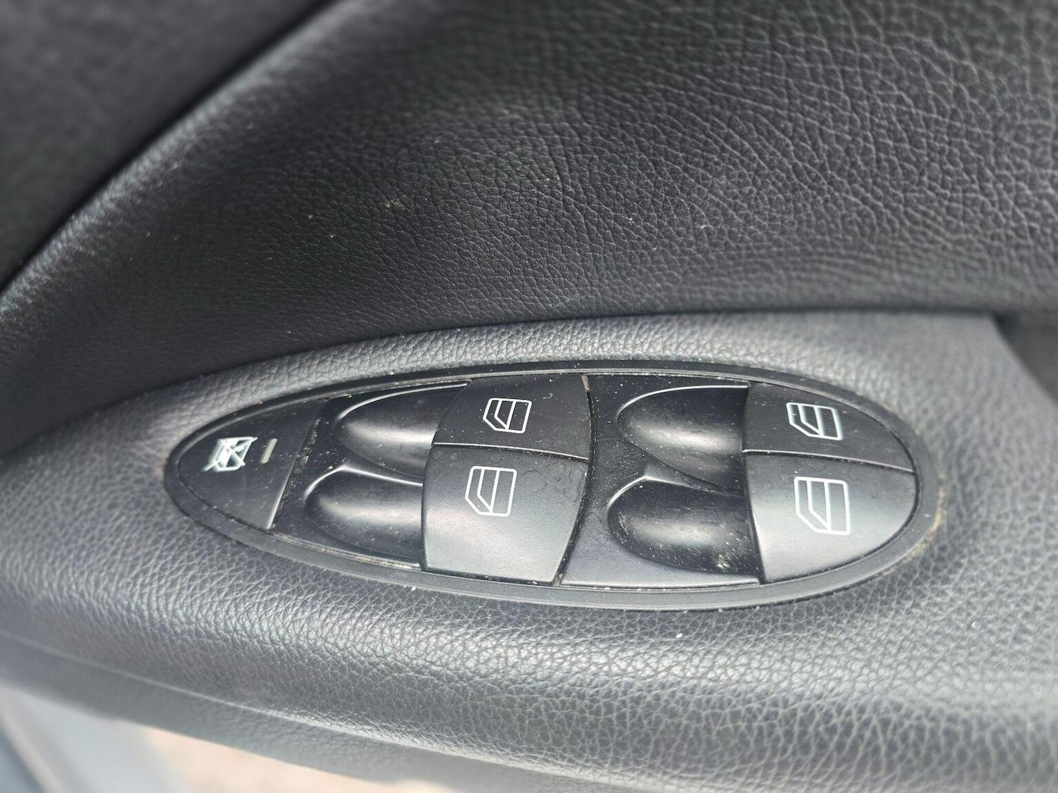 Used Mercedes-Benz E Class 2009 for sale - 76660046: Photo 32