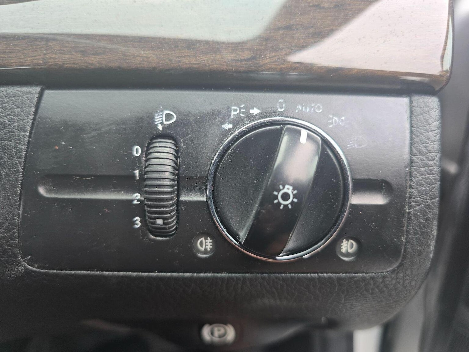 Used Mercedes-Benz E Class 2009 for sale - 76660046: Photo 33