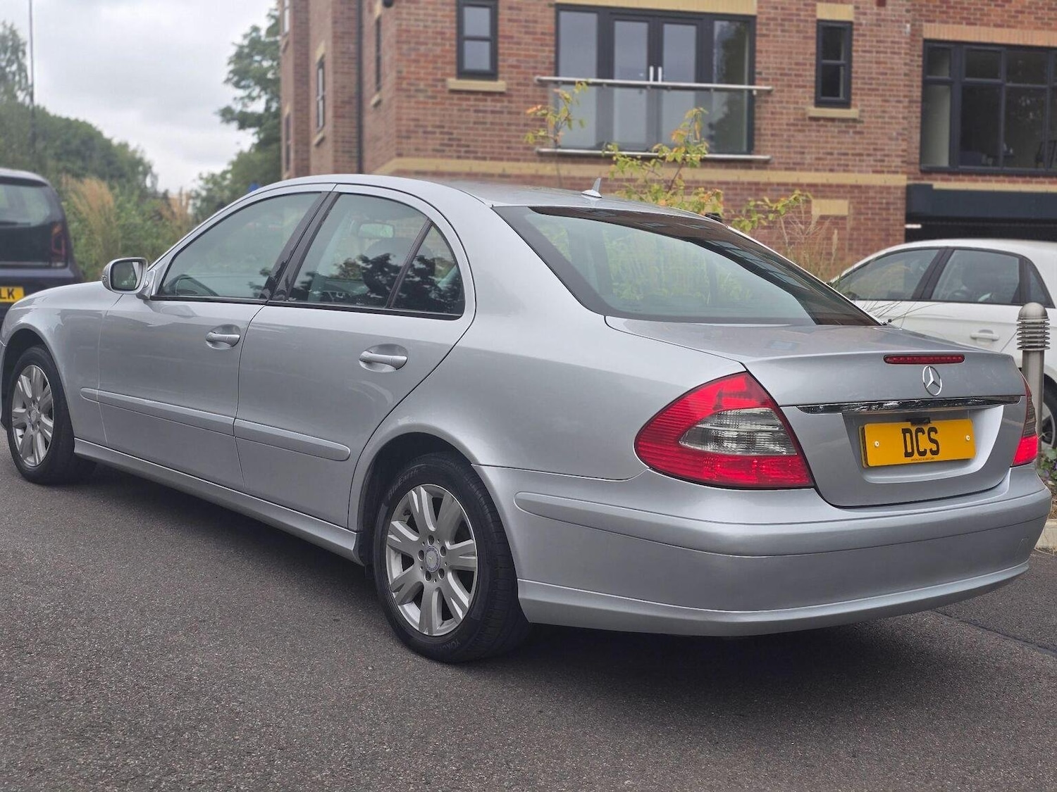 Used Mercedes-Benz E Class 2009 for sale - 76660046: Photo 8