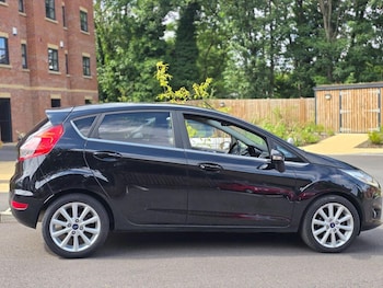 Used Ford Fiesta 2015 for sale - 76769191: Photo