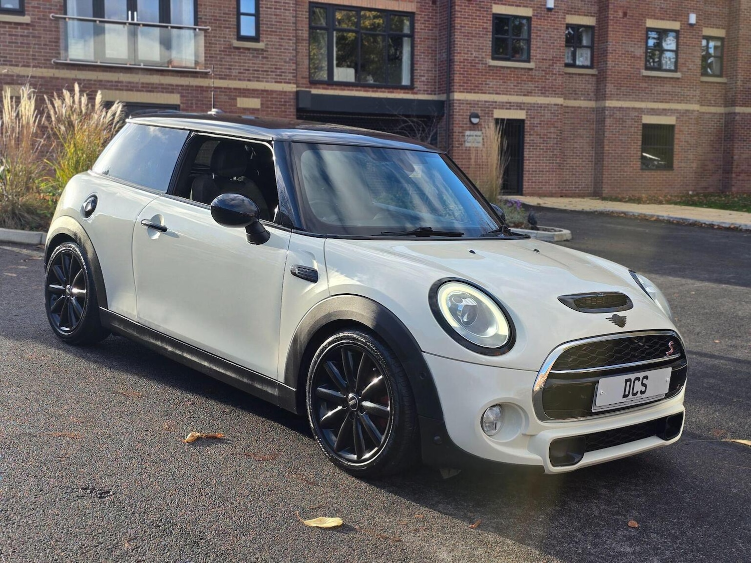 Used MINI Hatch 2014 for sale - 76660044: Photo 1