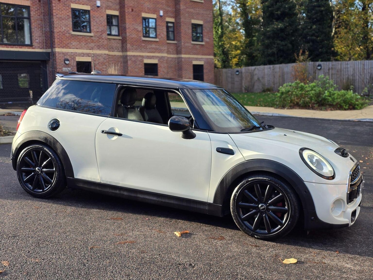 Used MINI Hatch 2014 for sale - 76660044: Photo 6