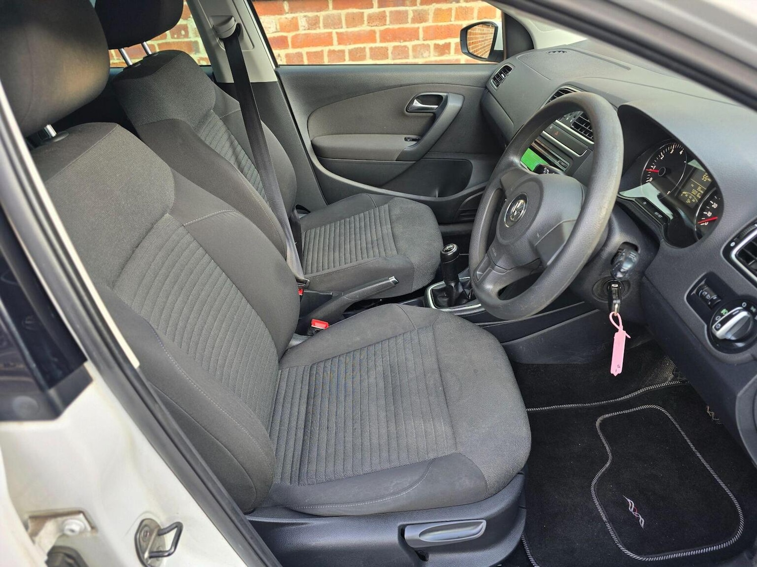 Used Volkswagen Polo 2012 for sale - 77395239: Photo 19