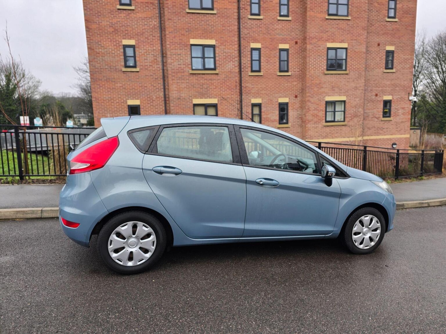 Used Ford Fiesta 2009 for sale - 77609984: Photo 14