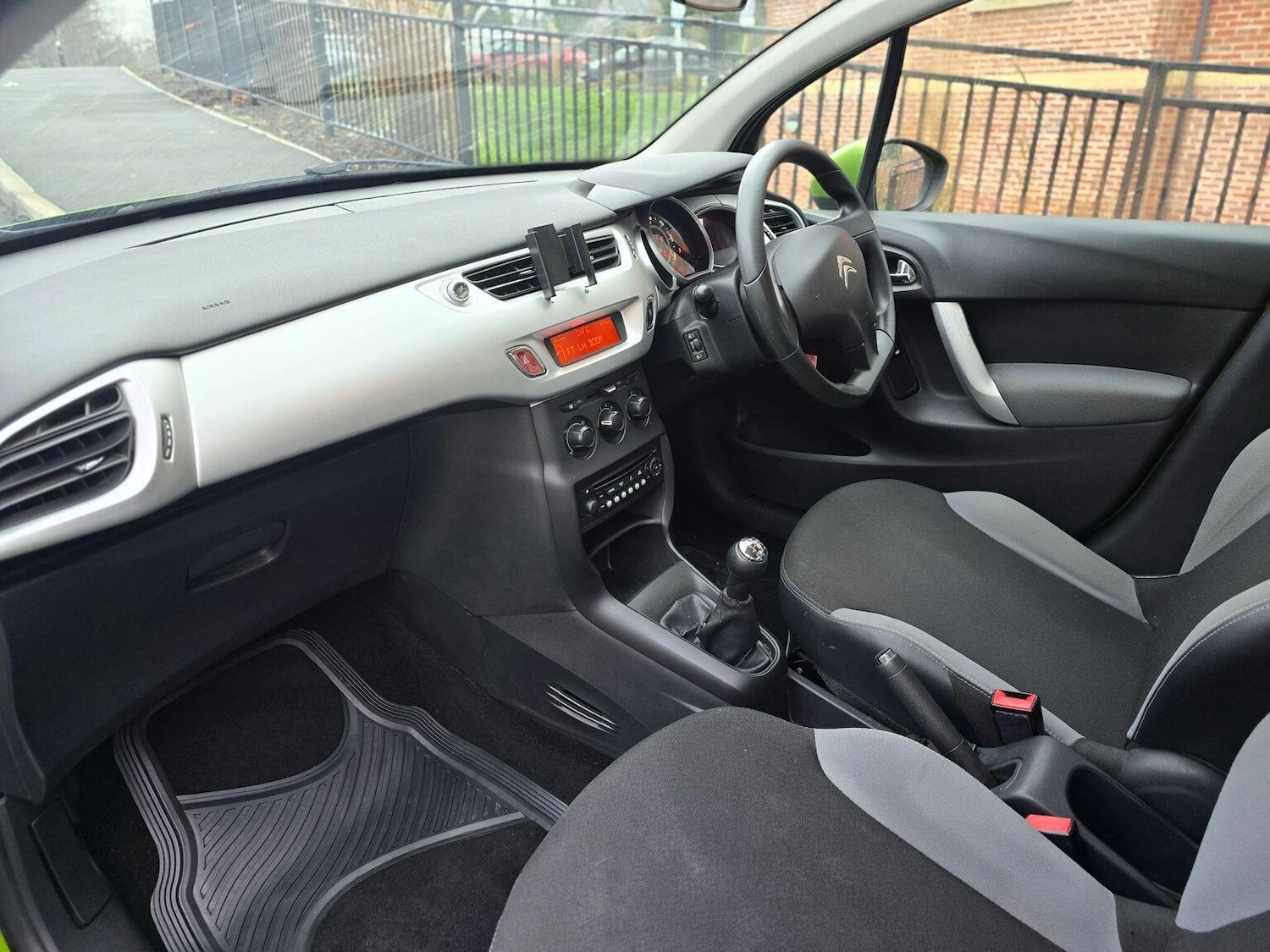 Used Citroen C3 2011 for sale - 77271035: Photo 28