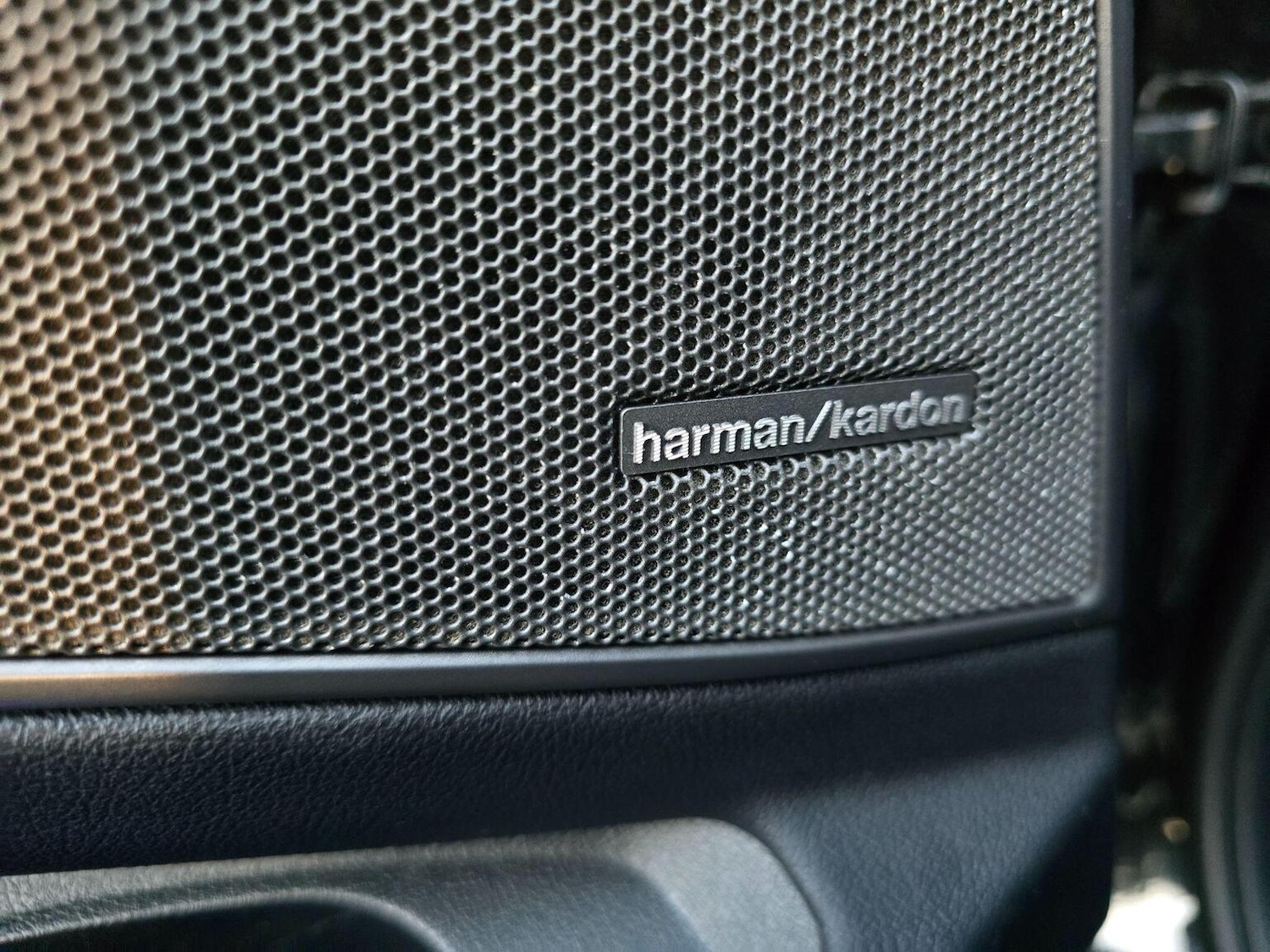 Used BMW 3 Series 2019 for sale - 76660037: Photo 54