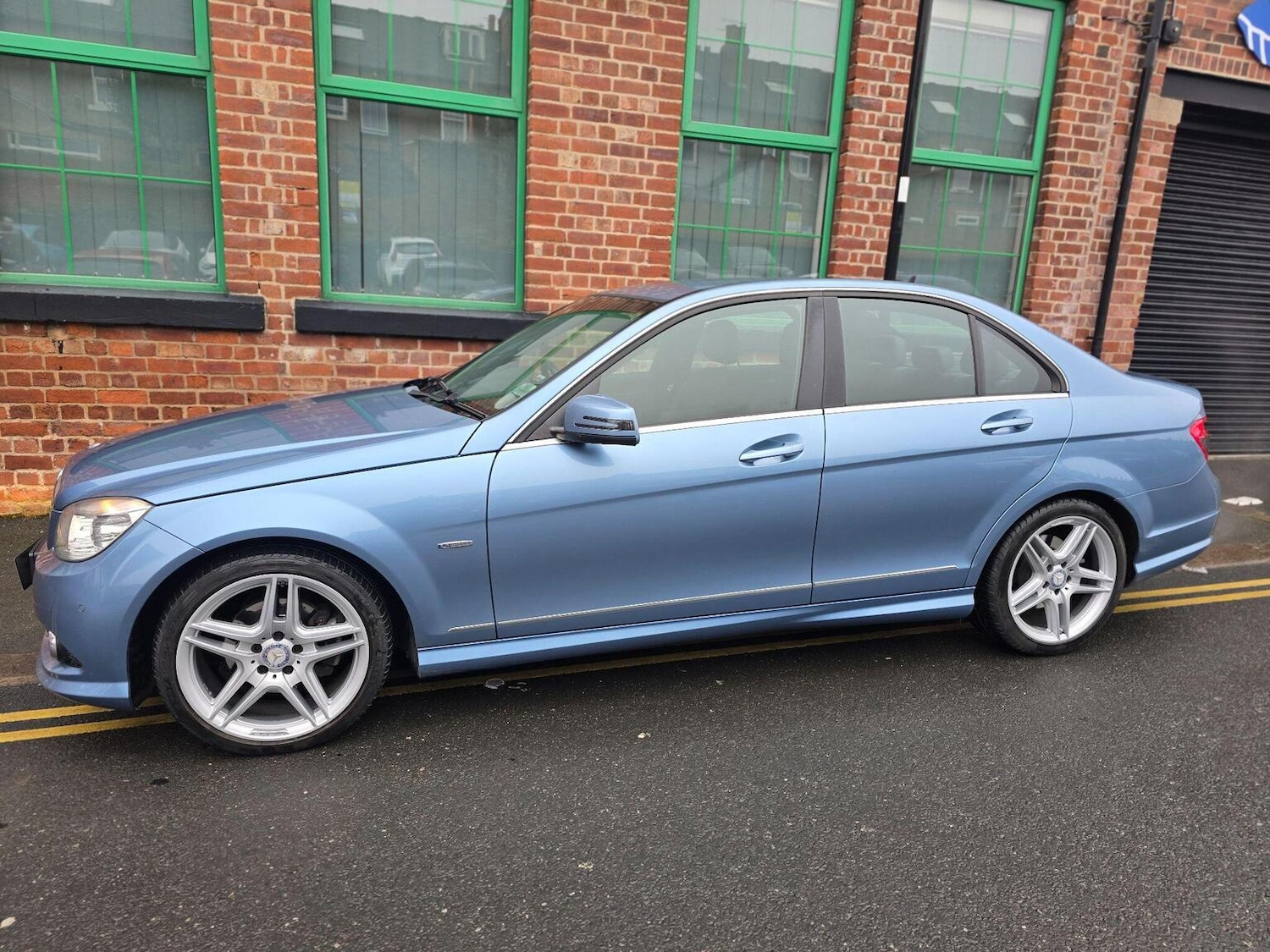 Used Mercedes-Benz C Class 2011 for sale - 77453328: Photo 10