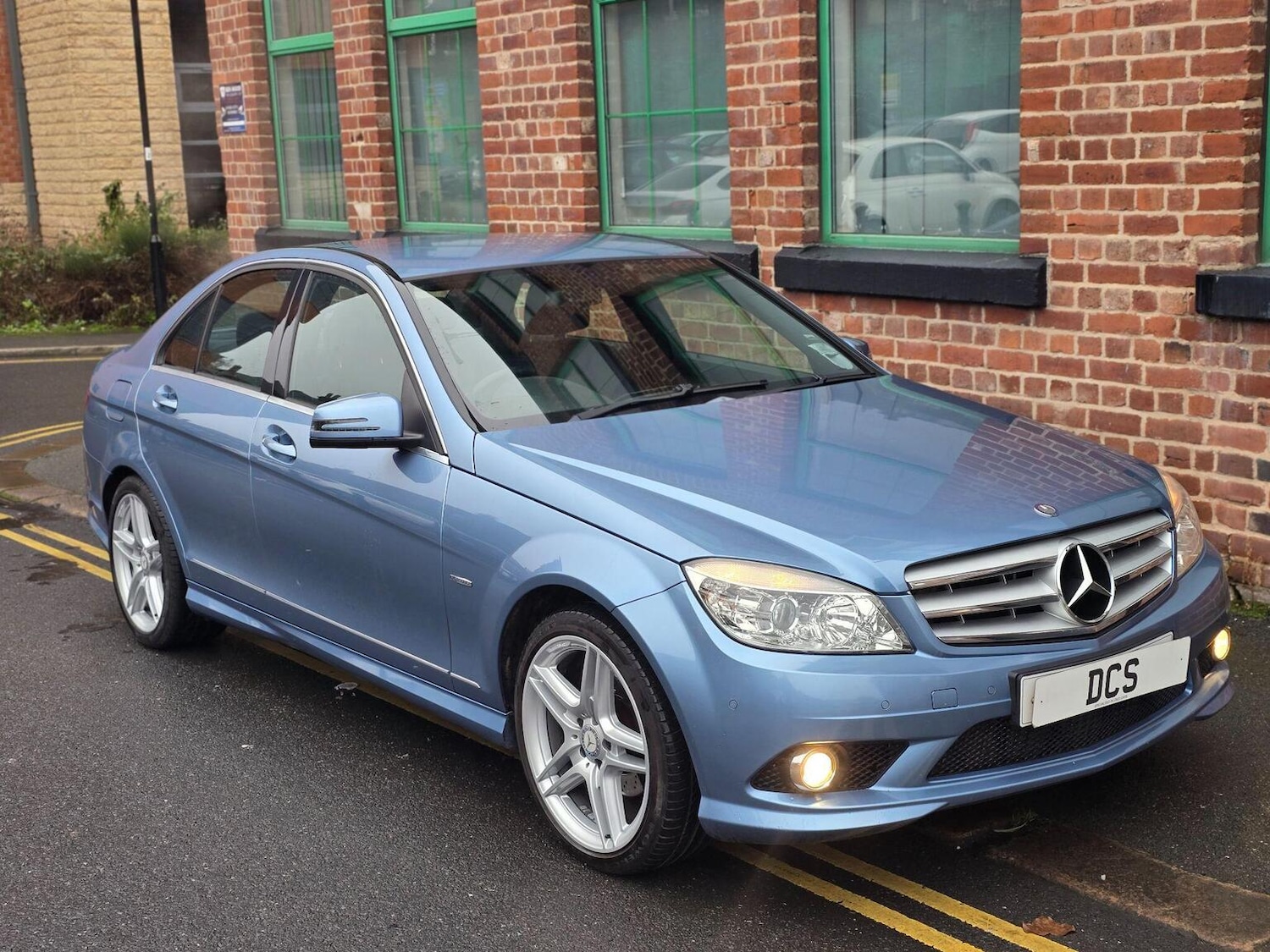 Used Mercedes-Benz C Class 2011 for sale - 77453328: Photo 2