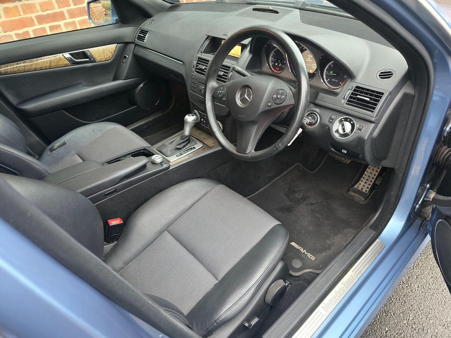 Used Mercedes-Benz C Class 2011 for sale - 77453328: Photo 23