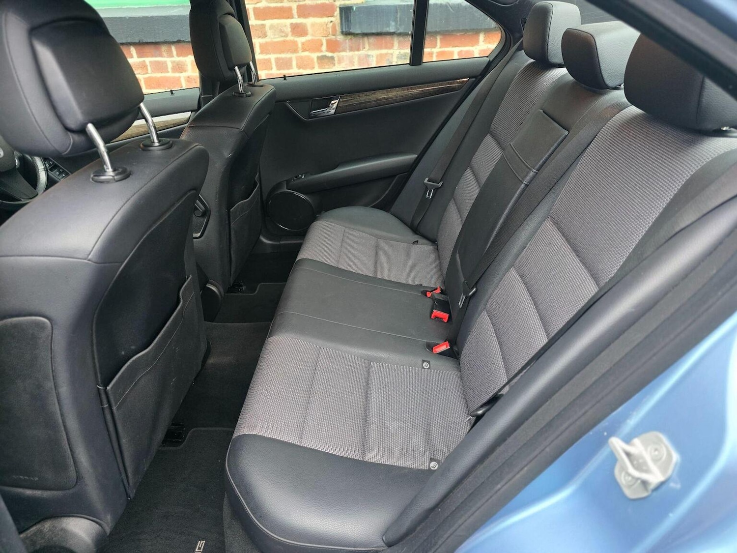 Used Mercedes-Benz C Class 2011 for sale - 77453328: Photo 24