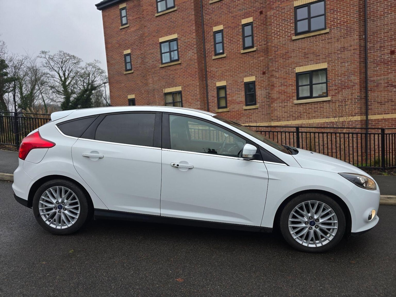 Used Ford Focus 2013 for sale - 77363626: Photo 14