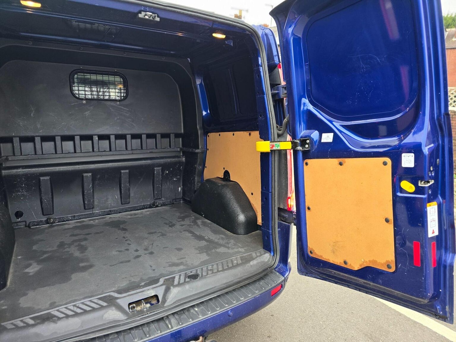 Used Ford Transit Custom 2017 for sale - 77792914: Photo 43