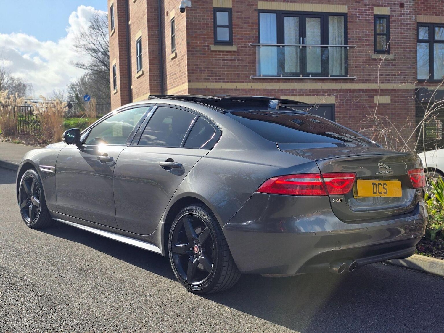 Used Jaguar XE 2016 for sale - 77880965: Photo 11