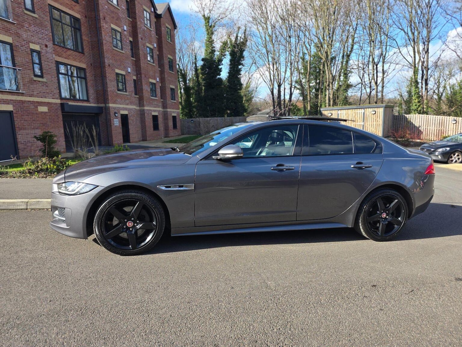 Used Jaguar XE 2016 for sale - 77880965: Photo 12