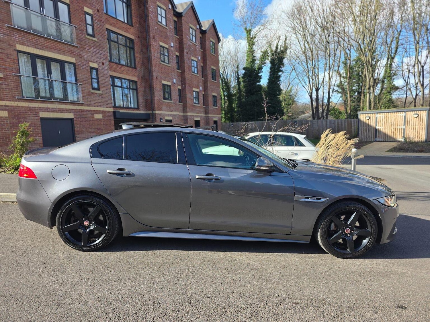 Used Jaguar XE 2016 for sale - 77880965: Photo 15